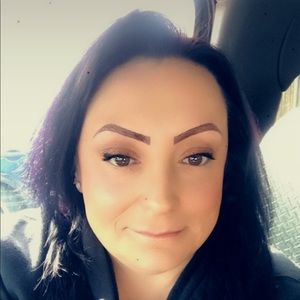 Meet your Posher, Alana